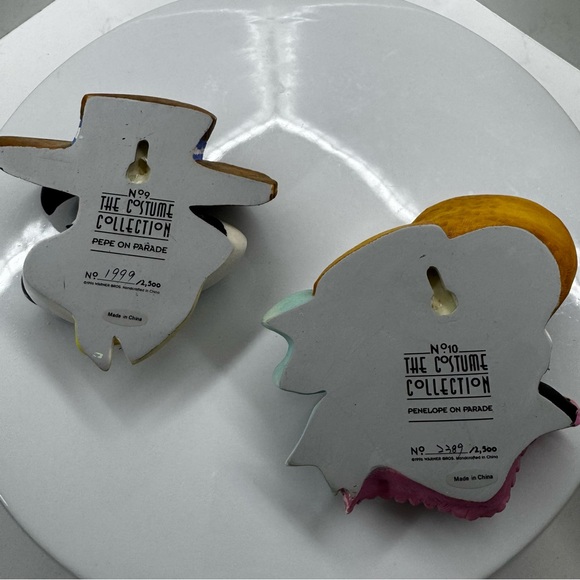 Vtg Pepe & Penelope On Parade 1996 Warner Brothers Costume Collection (set of 2) - Picture 8 of 12